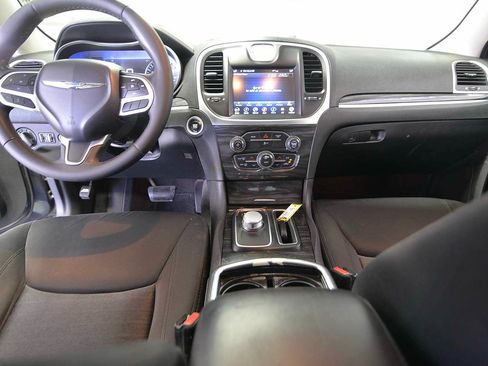 Used 2018 Chrysler 300 Touring w/ Sport Appearance Package RWD image 13