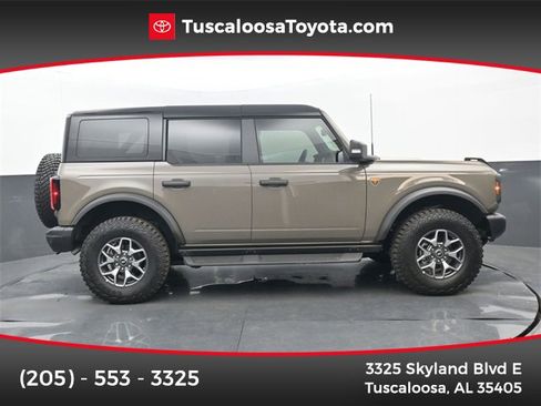 Used 2025 Ford Bronco Badlands image 1