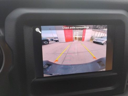 Used 2022 Jeep Gladiator Willys image 22