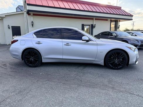 Used 2018 INFINITI Q50 Sport w/ Cargo Package (L95) RWD image 4