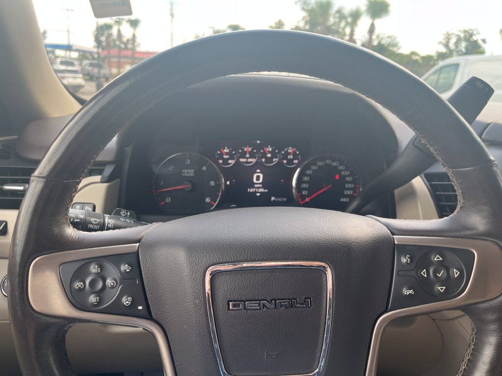 Used 2016 GMC Yukon XL Denali w/ Open Road Package AWD/4WD image 14