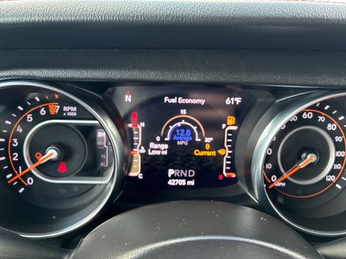 Used 2022 Jeep Gladiator Overland AWD/4WD image 22