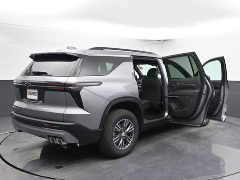 New 2026 Chevrolet Traverse LT w/ Driver Confidence Package image 49