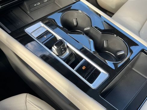 New 2026 Volkswagen Atlas SE image 15