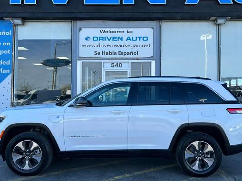 Used 2022 Jeep Grand Cherokee Limited 4xe w/ Luxury Tech Group II image 2