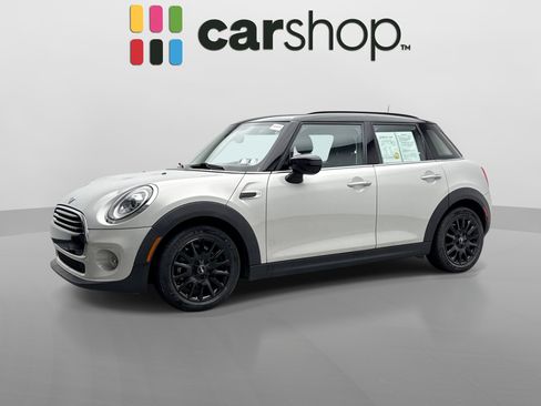 Used 2021 MINI Cooper 4-Door Hardtop w/ 6.5" Touchscreen Package FWD image 1