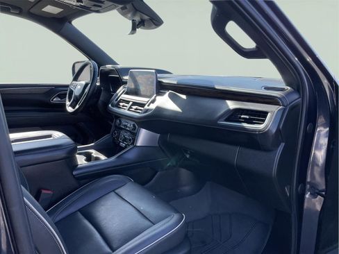 Used 2023 Chevrolet Tahoe Premier AWD/4WD image 22