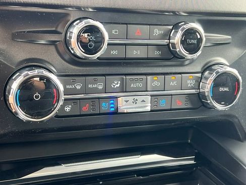 New 2026 Ford F350 Platinum w/ Tremor Off-Road Package AWD/4WD image 37