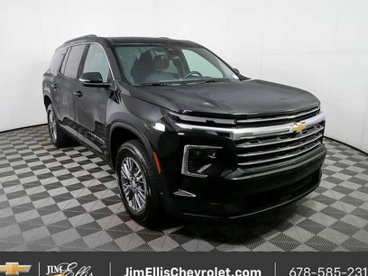 Certified 2025 Chevrolet Traverse LT