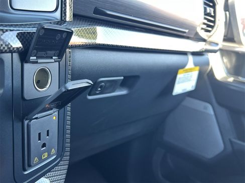 New 2025 Ford F150 Lariat w/ Equipment Group 501A Mid image 10