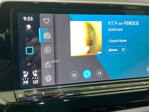 Used 2024 Volkswagen Atlas SE image 27