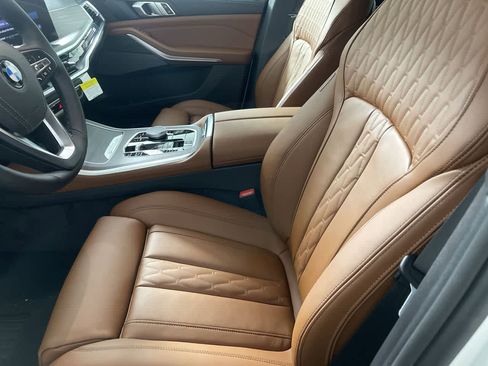 Certified 2024 BMW X5 xDrive40i w/ Premium Package image 9