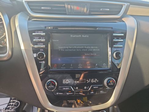 Used 2018 Nissan Murano S image 17
