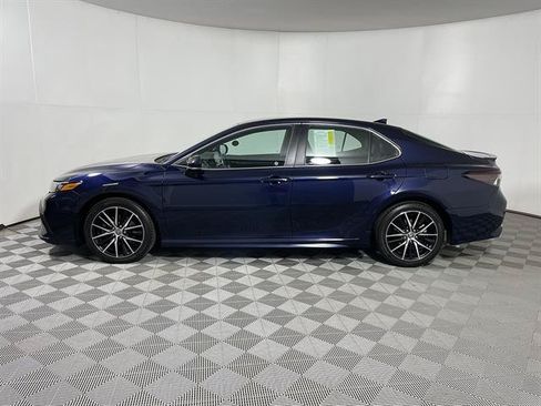 Certified 2021 Toyota Camry SE w/ Cold Weather Package FWD image 4