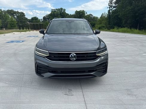 Used 2023 Volkswagen Tiguan SE R-Line FWD image 5