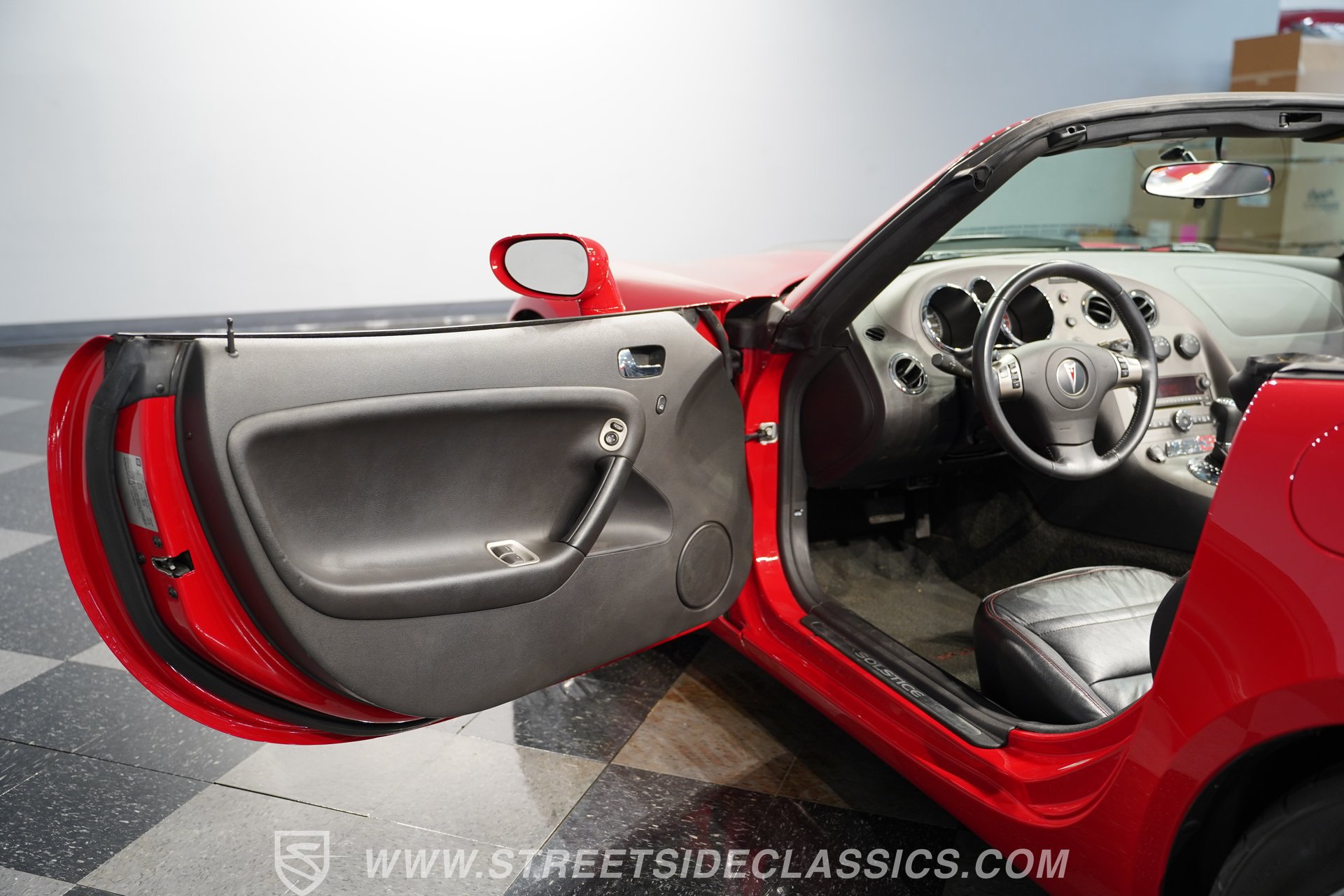 Used 2007 Pontiac Solstice GXP RWD image 36