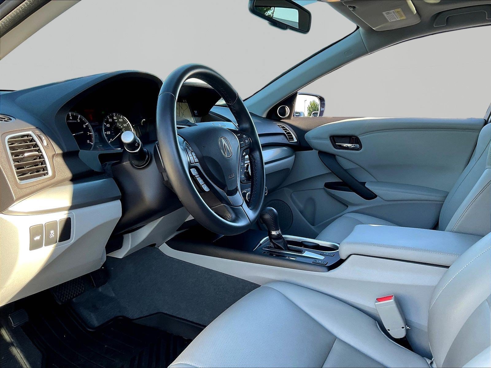 Used 2018 Acura RDX w/ Tech & AcuraWatch Plus Pack FWD image 17