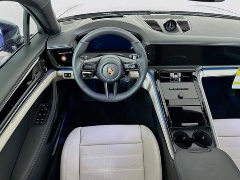 New 2026 Porsche Panamera 4 image 23
