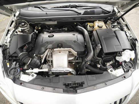 Used 2017 Buick Regal GS w/ Driver Confidence Package #2 image 16