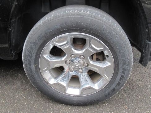 Used 2019 RAM 1500 Big Horn image 5