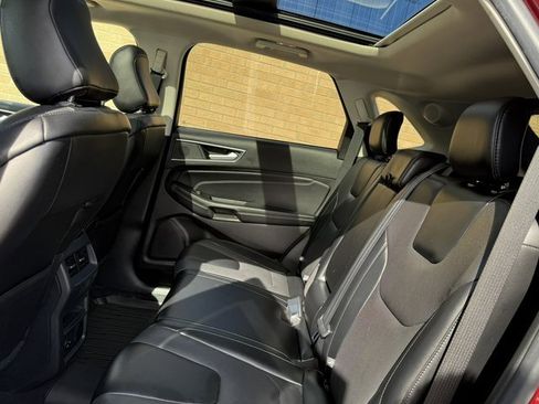 Used 2021 Ford Edge Titanium w/ Equipment Group 301A image 17