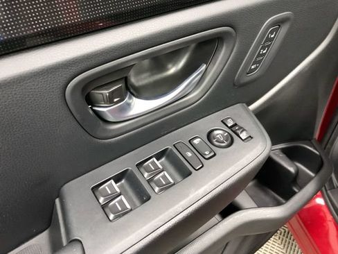 Used 2025 Honda Pilot Black Edition image 13