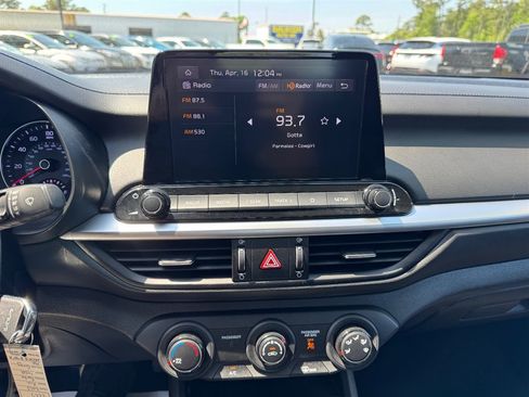 Used 2023 Kia Forte LXS w/ LXS Technology Package image 15