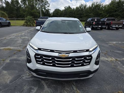 Used 2026 Chevrolet Equinox LT FWD image 6