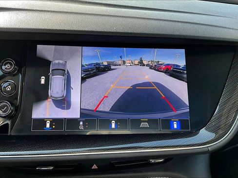 Used 2021 Buick Envision Essence w/ Technology Package I FWD image 20