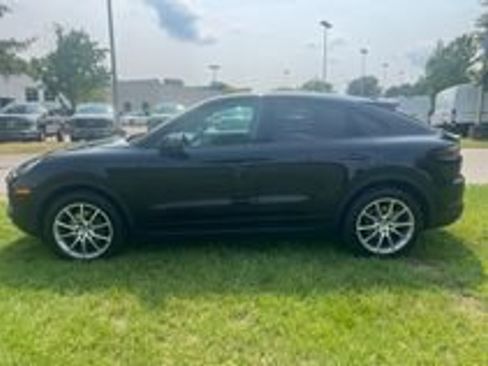 Used 2020 Porsche Cayenne AWD/4WD image 10