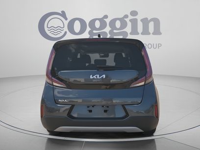 Used 2024 Kia Soul LX w/ Option Group 015