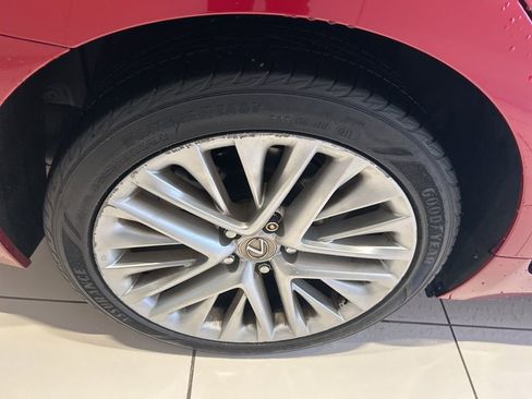 Used 2015 Lexus ES 350 w/ Ultra Luxury Package image 24