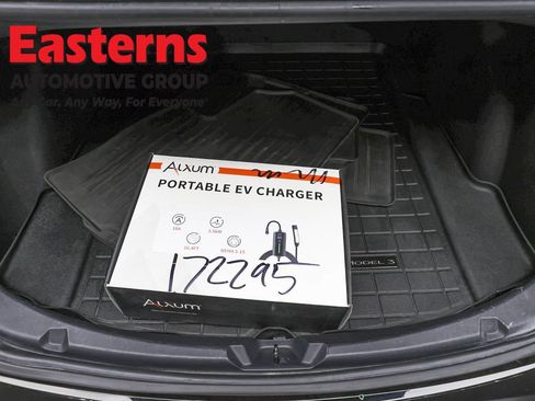 Used 2019 Tesla Model 3 Standard Range RWD image 9