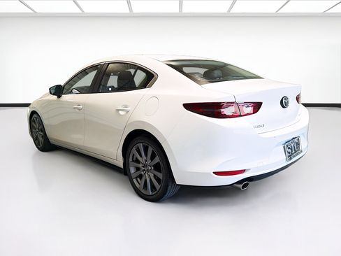 Used 2019 MAZDA MAZDA3 Sedan FWD image 6