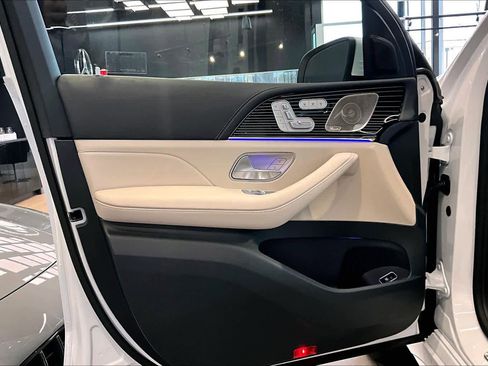 New 2026 Mercedes-Benz GLE 53 AMG 4MATIC image 12