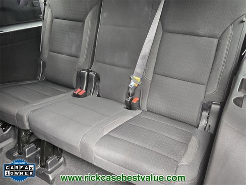 Used 2021 Chevrolet Suburban LS image 13