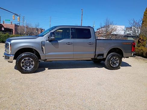 Used 2024 Ford F350 Lariat w/ Tremor Off-Road Package image 6