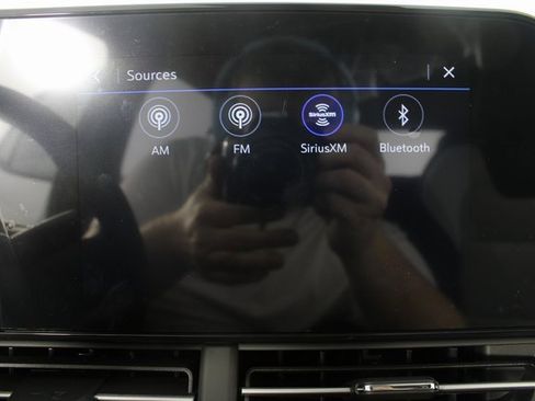 New 2026 Chevrolet Trax RS w/ Sunroof Package image 5