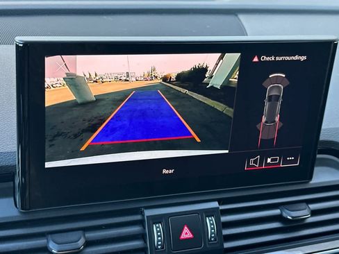 Used 2021 Audi Q5 Premium w/ Convenience Package image 21