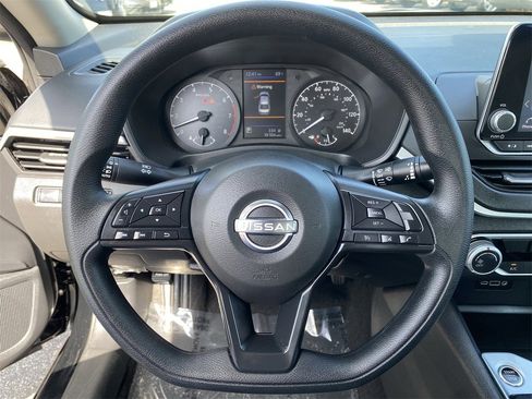 Certified 2025 Nissan Altima 2.5 S image 28
