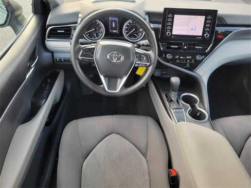 Used 2022 Toyota Camry LE image 13