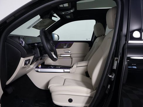 New 2026 Mercedes-Benz GLB 250 4MATIC image 5