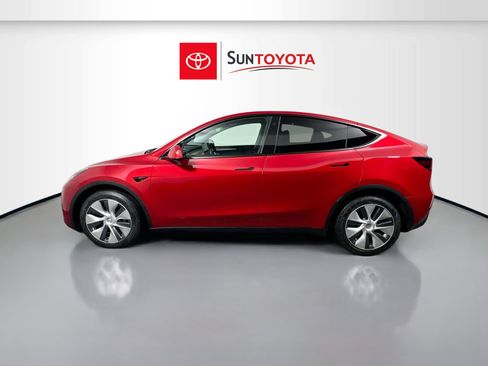 Used 2023 Tesla Model Y Long Range image 7