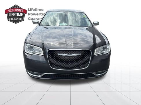 Used 2015 Chrysler 300 C RWD image 8