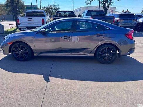 Used 2019 Honda Civic Sport image 7