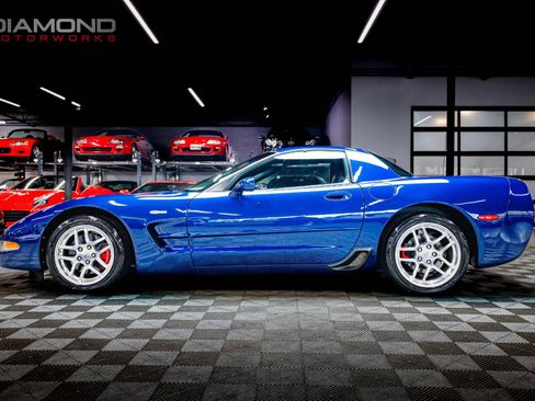 Used 2004 Chevrolet Corvette Z06 w/ Z06 Preferred Equipment Group image 10