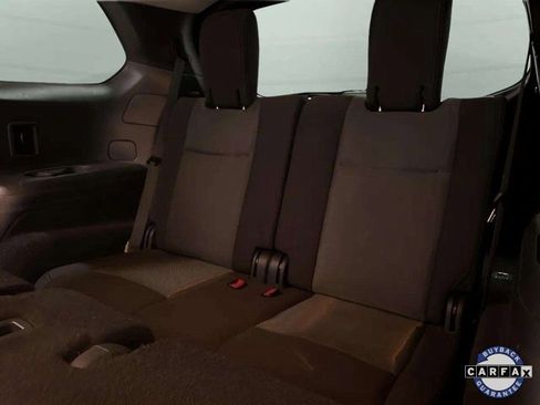 Used 2019 Nissan Pathfinder SV image 20