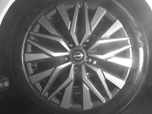 Used 2025 Nissan Altima 2.5 SV FWD image 13