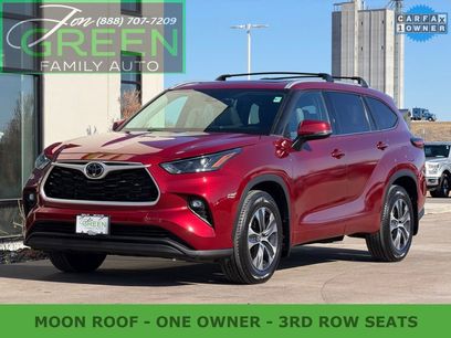 Used 2022 Toyota Highlander XLE