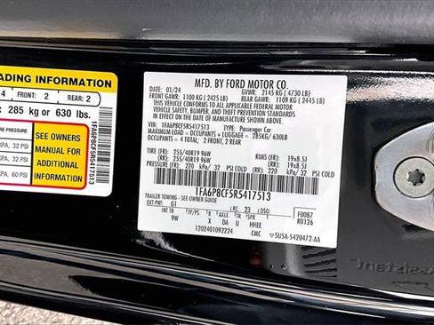 Used 2024 Ford Mustang GT Premium image 17